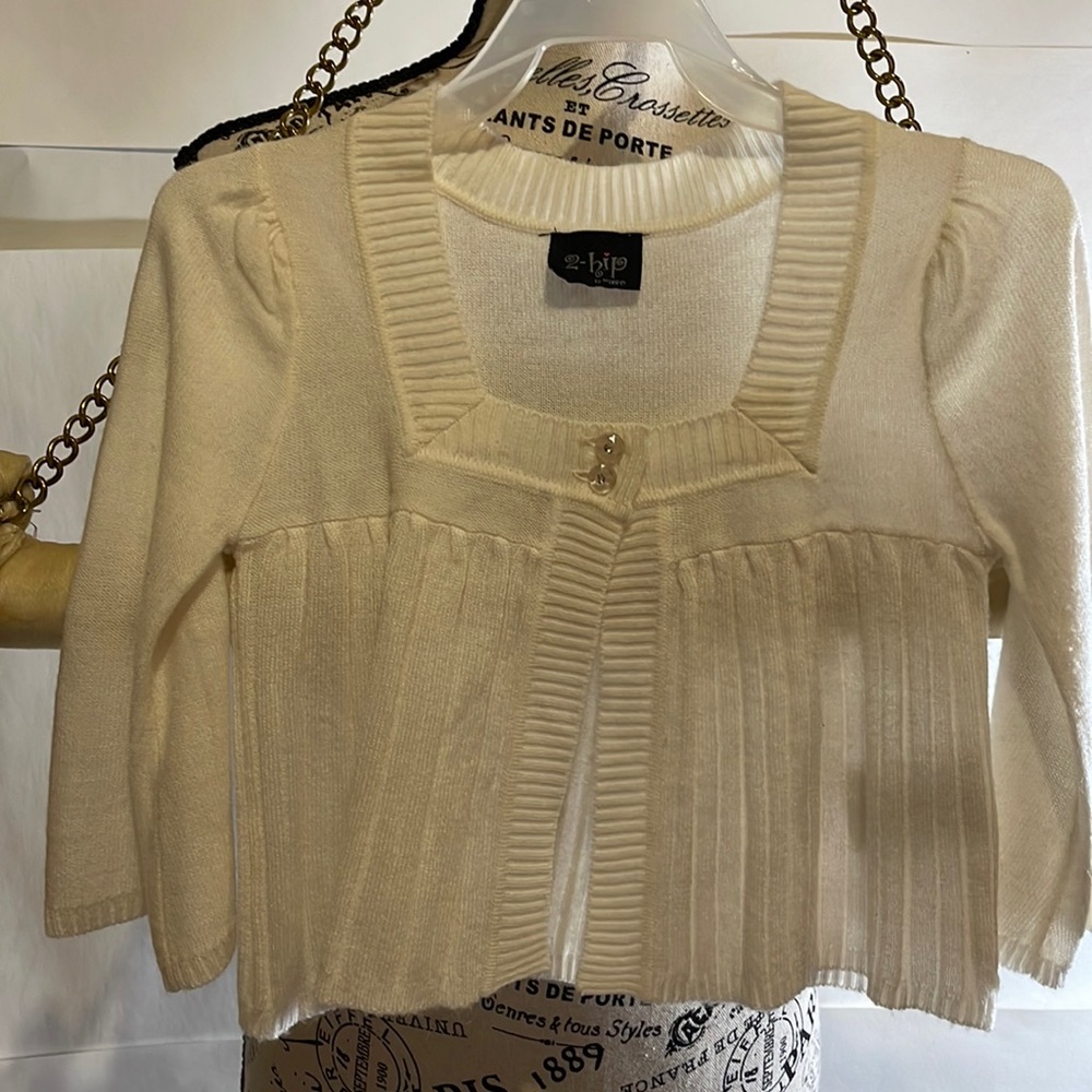 2 Hip sweater - Picture 2 of 9
